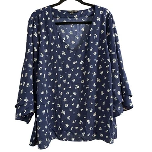 Lane Bryant Women's Plus Size Blue & White Floral Blouse Size 18/20 2X - Picture 1 of 5