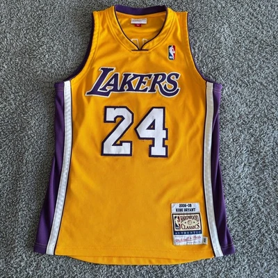 Authentic Mitchell & Ness Kobe Bryant NBA 2009 Los Angeles Lakers #24 Jersey 40 - Image 1 of 4