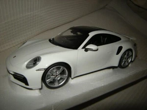 1:18 Minichamps Porsche 992 911 Turbo S blanco/blanco en embalaje original - Imagen 1 de 3