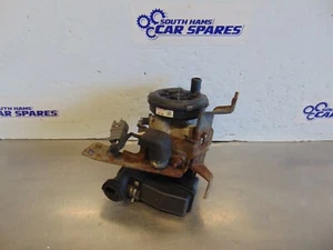 Toyota Corolla Air pump secondary + Bracket mk9 E120 17610-2204017616-22020 - Picture 1 of 16