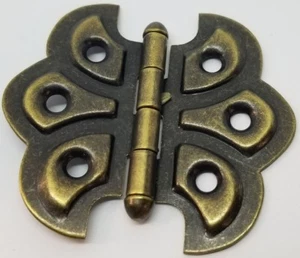 Antique Brass Butterfly Hinge Steel, shell design vintage rustic small - Picture 1 of 1
