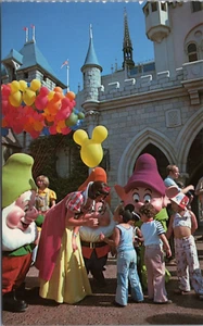 Postal DisneyLand Blancanieves Cromo Postal Años 70 - Imagen 1 de 2