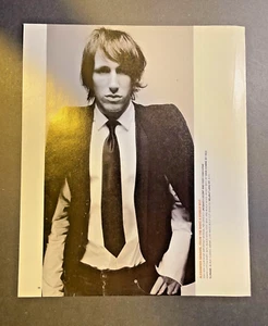 Revista Ilustración Alexander Geindre 2002 Banda Un Niño Visible - Imagen 1 de 2