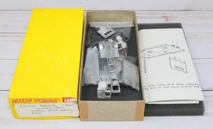 Alloy Forms 3107, 1930 Mack BQ Universal Tractor, Flatbed Stake Body, HO Scale - Picture 1 of 5
