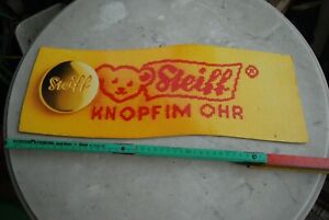 Werbeschild "Steiff - Knopf im Ohr" Kappa-Karton, ca. 50 cm, Gebrauchsspuren