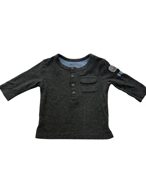 Top Henley manga larga bebé Robeez con bolsillo y parches divertidos #7534 Foto 1 de 4