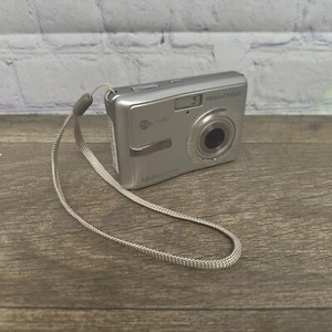 PRACTIKA DPix 1100Z 10.0 Mega Pixel Digital Camera - Silver - For Parts - Picture 1 of 6
