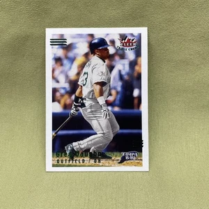 2002 Fleer Triple Crown Batting Average Green Foil /233 Greg Vaughn #64 🔥 - Bild 1 von 3