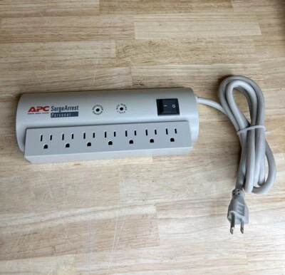 ✅ Apc PER7T SurgeArrest Personal Power Surge Protector 7 Outlets 6 ft Cord - Image 1 of 4