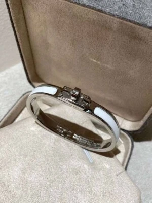 Hermes new Kelly enamel bracelet 19cm - Image 1 of 4