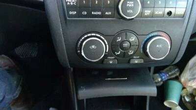 Nissan Altima 2007-2008 calefacción control aire acondicionado Foto 1 de 3