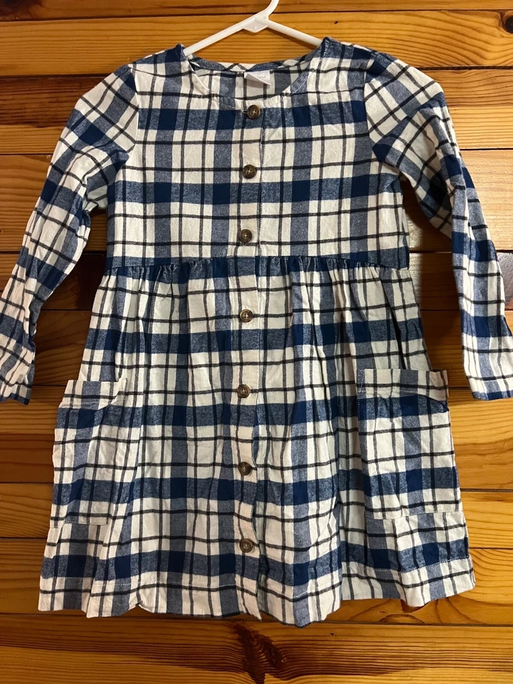 Vestido de bolso Hanna Andersson xadrez flanela meninas creme e azul marinho tamanho 120 6/7 - Imagem 1 de 1