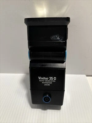 Vivitar 35-D Auto Dedicated Thyristor Zoom Flash (L) - Image 1 of 4