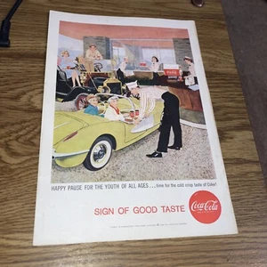 Anuncio publicitario impreso vintage de Coca-Cola - 1958 Happy Pause for the Youth of all - Imagen 1 de 2