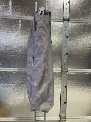 Bolso Estera de Yoga Lululemon - Gris - Correa para el Hombro - Bolsillos de Almacenamiento - Cremallera Foto 1 de 4