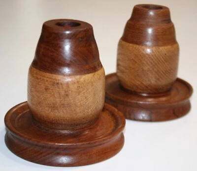 Par de Candelabros Cónicos de Madera Hechos a Mano - Excelente Estado Foto 1 de 4