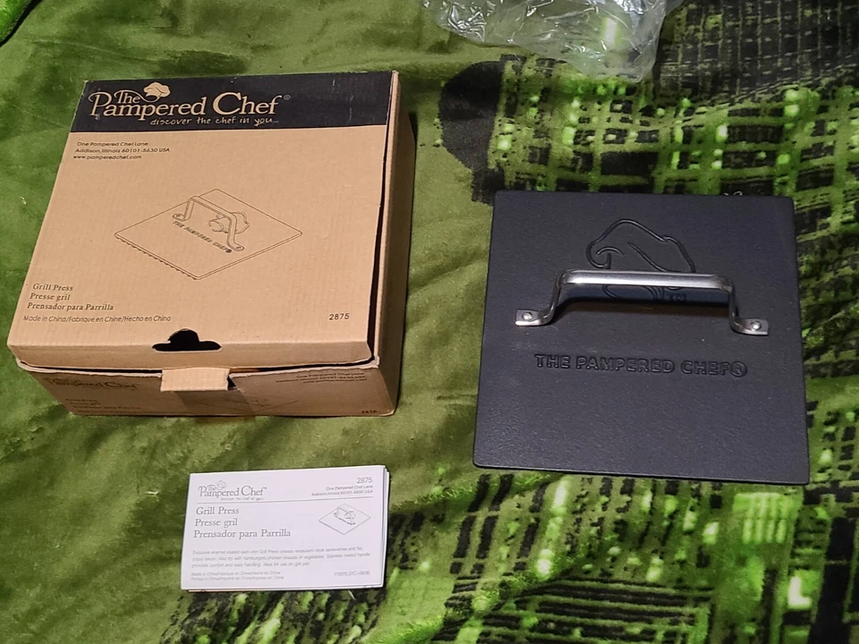 Pampered Chef Cast Iron Grill Press Item# 2875