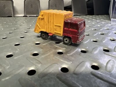 Vintage 1979 Matchbox #36 Red Windows Refuse Garbage Trash Truck - Image 1 of 4