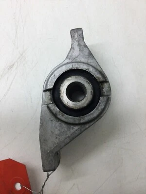 Soporte de montaje de motor Yamaha Venture Vector 8ES-21410-00-00 2005-2018 Foto 1 de 4