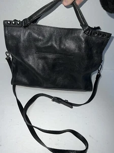 C&C California Leder Handtasche Umhängetasche Schultertasche schwarz Nietendetail Crossbody - Bild 1 von 8