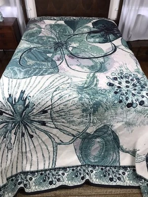 Soft Surroundings Coverlet Blanket Made in Belgium Jacquard King Tapestry Floral - Image 1 of 4