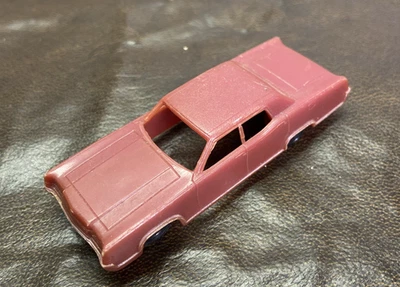 Mercury Marquis JVZ 1969 modelo de coche de plástico retro años 60 post cereal juguete Foto 1 de 4