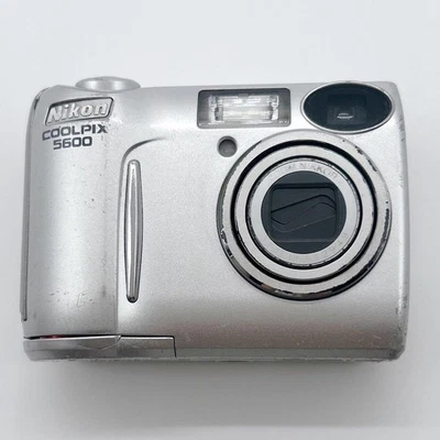 Nikon COOLPIX 5600 Silver Digital Camera Compact 5MP Used Working - Image 1 of 4