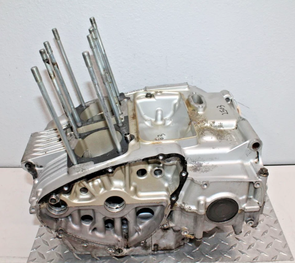 Carcasa cárter motor Suzuki GS450GA 1982 SUZUKIMATIC 11300-44872  Foto 1 de 4