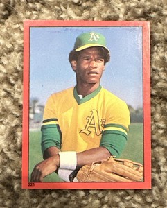 Rickey Henderson 1982 Topps Sticker #221 GOAT - HOF