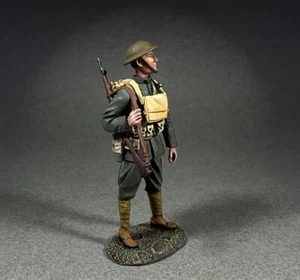 BRITAINS JACK TARS & LEATHERNECKS 13061 U.S. MARINE RIFLEMAN WW1 - Picture 1 of 4