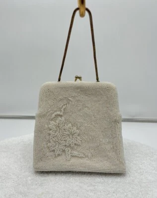 Vintage Walborg White Beaded Floral Evening Bag Chain Handle Kiss Closure 50s/60 - Image 1 of 4