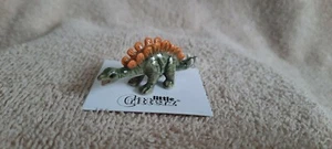 LITTLE CRITTERZ Dinosaurier Stegosaurus "Spike" Miniatur Figur Neu LC503 - Bild 1 von 6