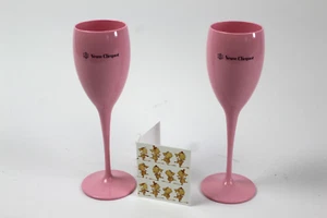 Veuve Clicquot Champagne glasses in pink acrylic With free Gift tag X2 £24.95 - Picture 1 of 4
