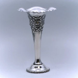 Jarrón trompeta Bigelow & Kennard plata esterlina 6 3/8" reposo floral sin mono - Imagen 1 de 7
