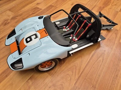 1/8 SCALE DEAGOSTINI BUILD YOUR OWN THE FORD GT40 CAR PARTBUILT 1-54 ISSUES - Image 1 of 4