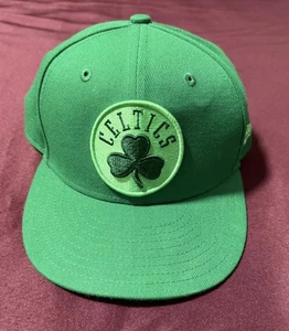 Boston Celtics NBA Gorra Snap Back New Era 9Fifty Billete Plano - Imagen 1 de 9