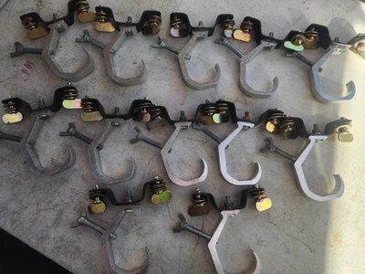 12- Par haz cabeza móvil escenario armadura iluminación abrazadera gancho + gancho de bloqueo rápido disco DJ Foto 1 de 4