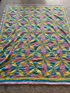 Vintage Handmade Quilt Star Pattern Pink Yellow 78"L x 64"W - Picture 1 of 8