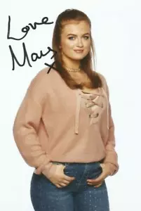 EASTENDERS* MAISIE SMITH 'TIFFANY BUTCHER' SIGNED 6x4 PORTRAIT PHOTO+COA - Picture 1 of 1