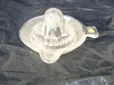 ANCIEN PRESSE AGRUMES n° 4 - Photo 1/2