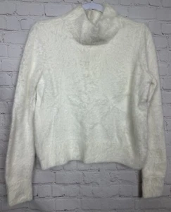 Loft Soft faux fur fuzzy white Sweater Women Size M cozy winter snow bunny GUC - Picture 1 of 4