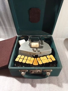 Steno Stenography (C) Typewriter - Picture 1 of 8