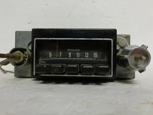 1971-1974 Ford Radio Pinto AM Push Button Philco D42A Bobcat Maverick - Picture 1 of 7