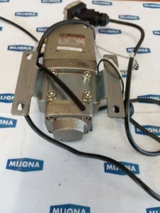 VÁLVULA REFRIGERANTE SMC VNH233B 15A 5TZ B V0301 005TZ X302 - Imagen 1 de 11