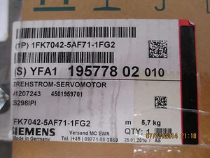 SIEMENS SERVO MOTOR  p/n 1FK7042-5AF71-1FG2 - Picture 1 of 1