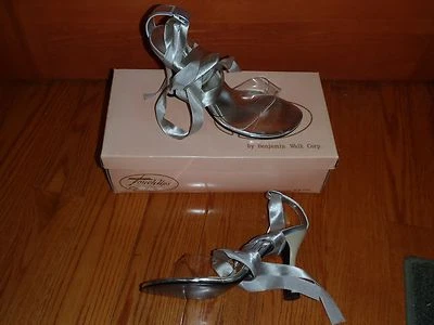 Touch Ups Jennifer Silver Vinyl Formal Wedding Shoes Open Toe Pumps ~ Sz 5.5 NIB - Image 1 of 4