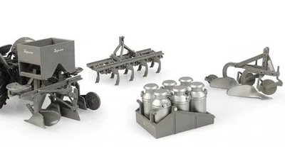 UNIVERSAL HOBBIES,Set of 4 FERGUSON accessories, 1/32, UH6247 - Image 1 of 2