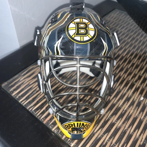 Franklin Boston Bruins Mini Goalie Mask Cover