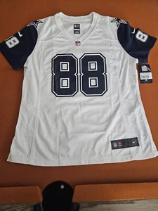 Dallas Cowboys Cee Dee Lamb Womens JERSEY Size X-Large New With Tags - Picture 1 of 2
