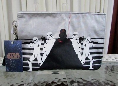 Bolso Muñequera Electrónico Kipling Star Wars Vader Stormtroopers Disney Nuevo con Etiquetas Foto 1 de 4